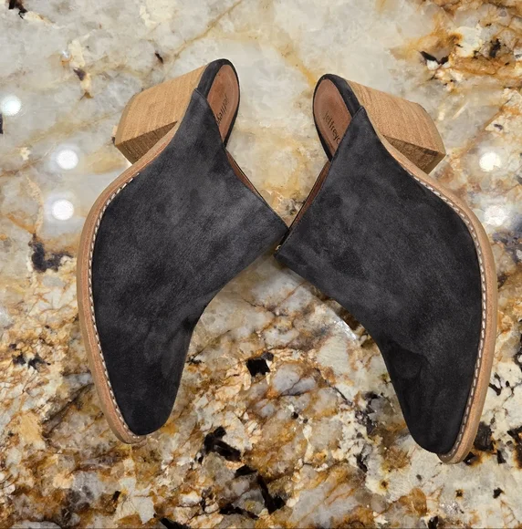 Jeffrey Campbell Favela Mules Dark Gray Suede Size 6.5 - Picture 9 of 9